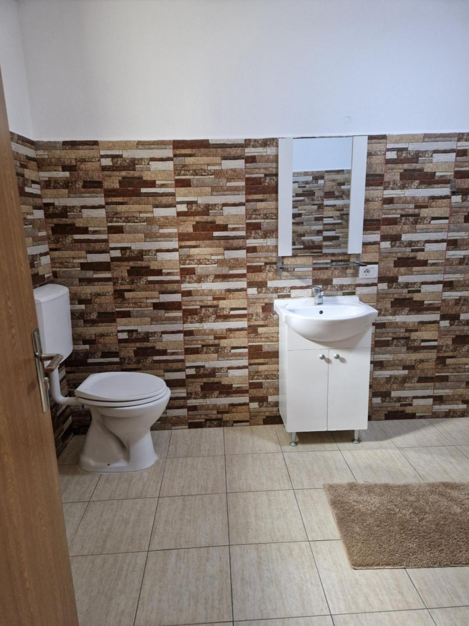 ホテル Casa Luca Sîmbăta de Sus エクステリア 写真